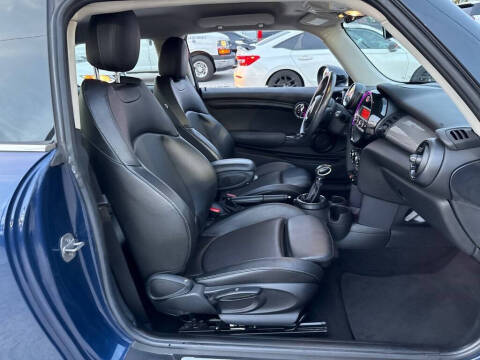 2015 MINI Hardtop 2 Door Cooper