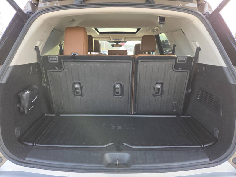 2024 Nissan Pathfinder Platinum