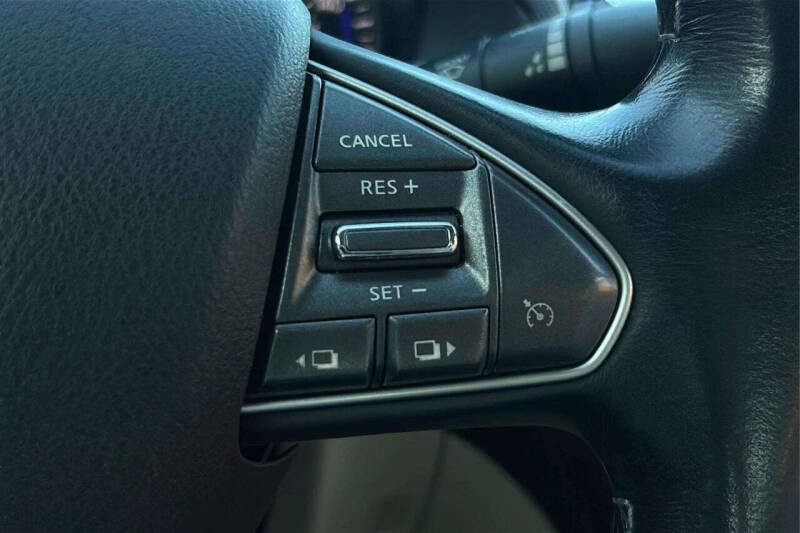 2014 Infiniti Q50 Premium