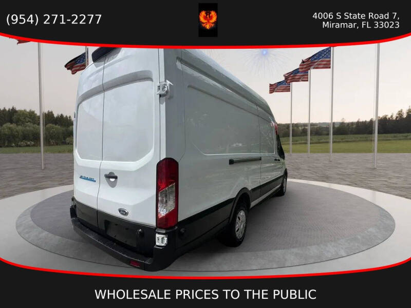 2022 Ford E-Transit 350