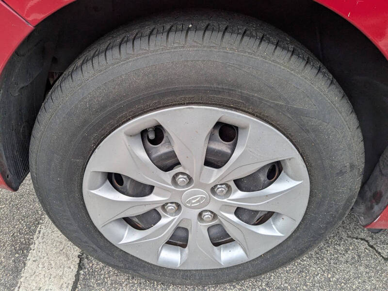 2017 Hyundai Accent SE