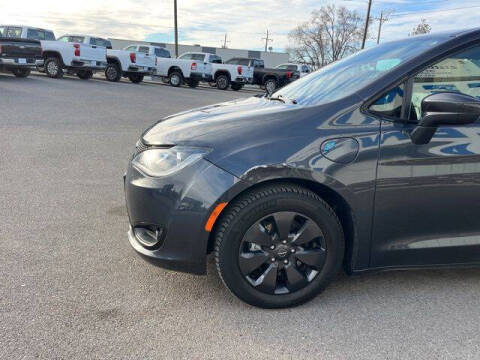2020 Chrysler Pacifica Hybrid Touring L