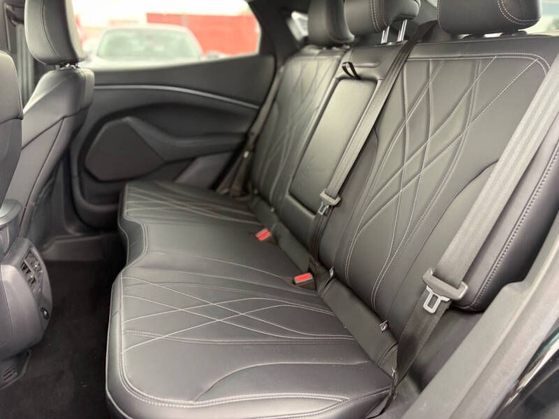 2024 Ford Mustang Mach-E Select