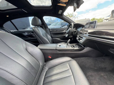 2019 BMW 7 Series 740i