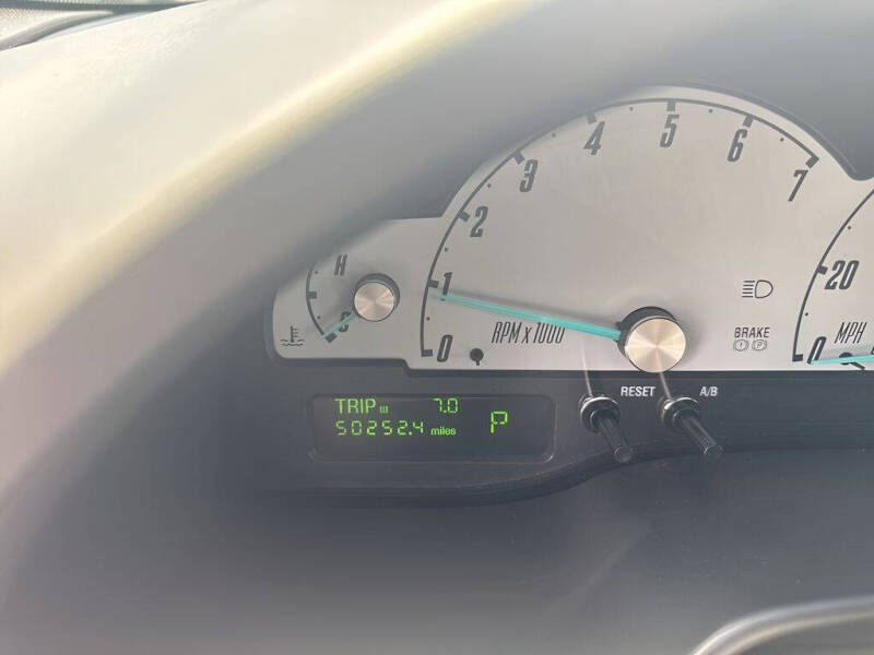 2002 Ford Thunderbird Deluxe