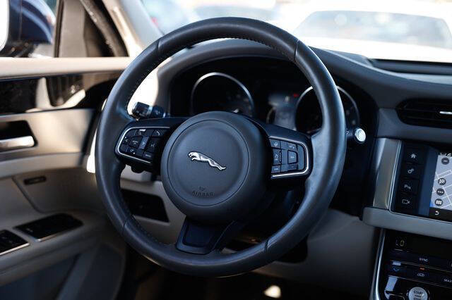 2017 Jaguar XF 35t Prestige