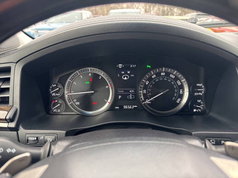 2021 Lexus LX 570 Three-Row