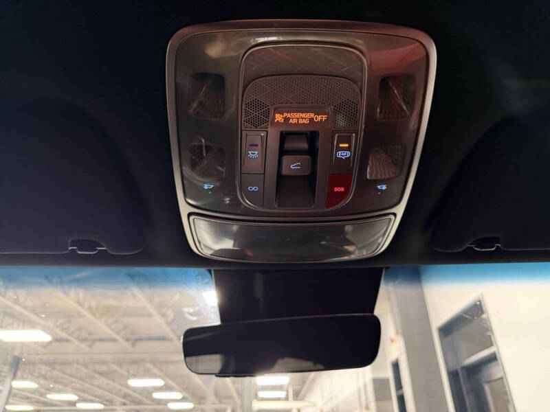 2024 Genesis GV70 2.5T Standard