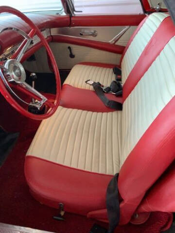 1957 Ford Thunderbird