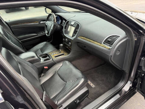 2011 Chrysler 300 C