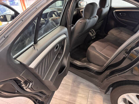 2014 Ford Taurus SEL