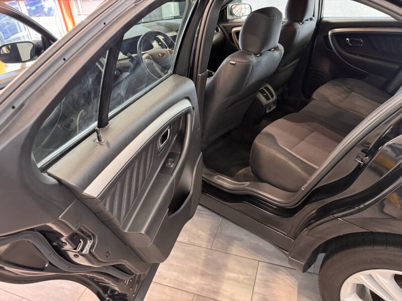 2014 Ford Taurus SEL