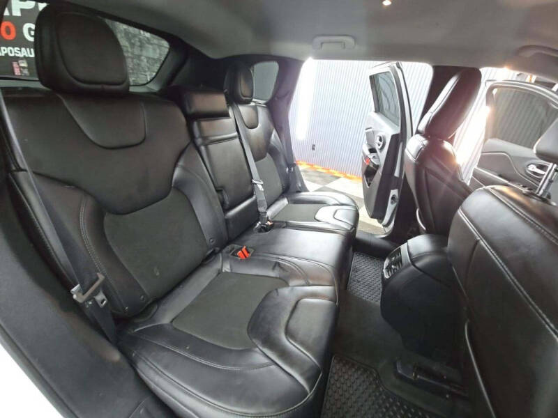 2019 Jeep Cherokee Altitude