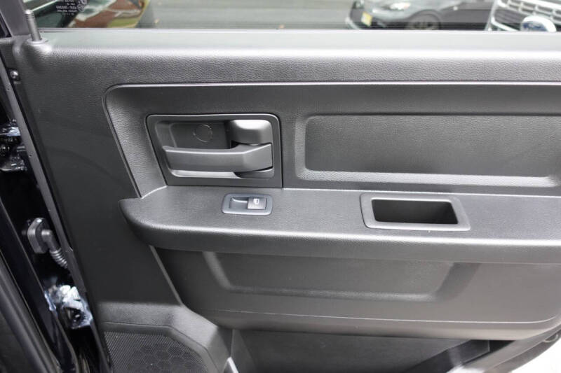 2023 RAM 1500 Classic Express