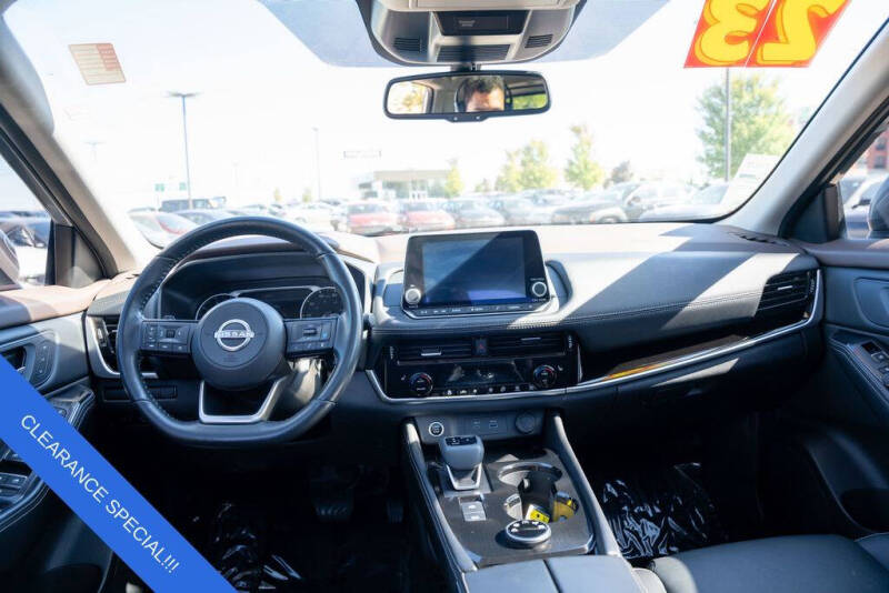 2023 Nissan Rogue SL