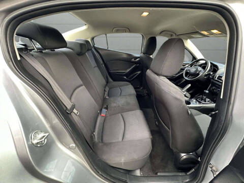 2016 Mazda MAZDA3 i Sport