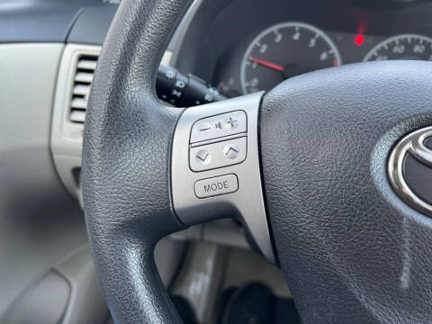 2011 Toyota Corolla LE