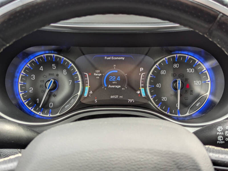 2020 Chrysler Pacifica Limited Red S
