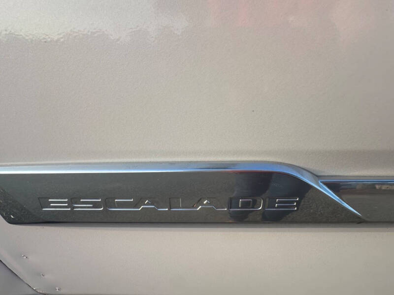 2020 Cadillac Escalade Luxury