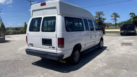 2009 Ford E-Series E-350 SD XLT