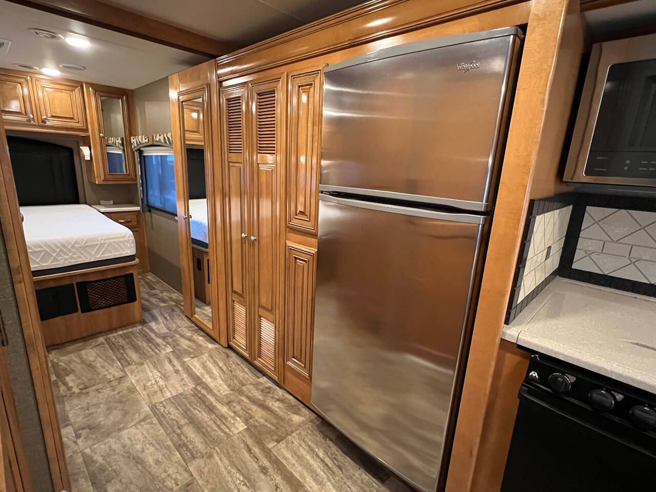 2016 Thor Motor Coach Palazzo for sale at Simple Car Company in Oak Harbor, WA