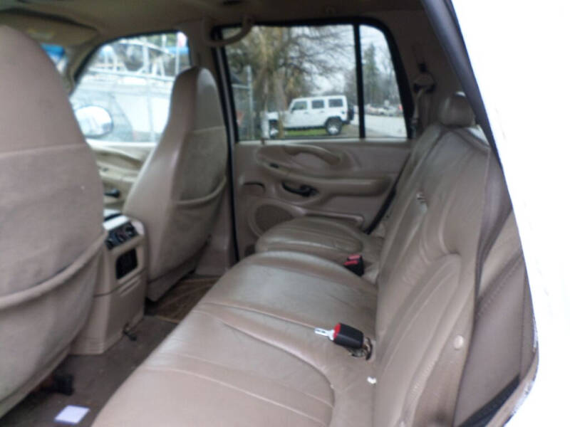 2002 Ford Expedition Eddie Bauer