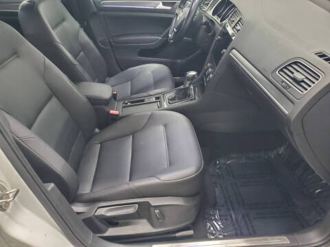 2017 Volkswagen e-Golf SEL Premium