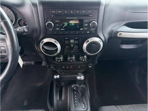 2011 Jeep Wrangler Unlimited Sahara