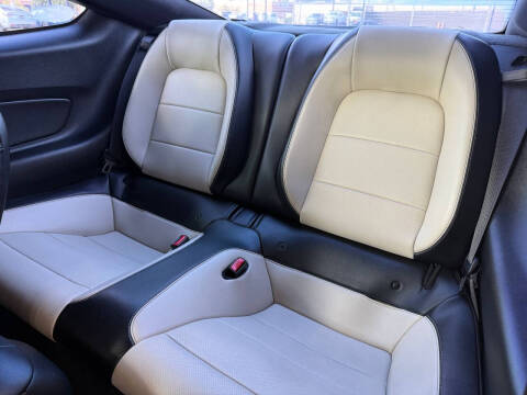 2015 Ford Mustang EcoBoost Premium