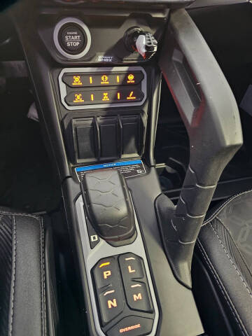 2025 Can-Am Maverick R X RS with Smart-sho