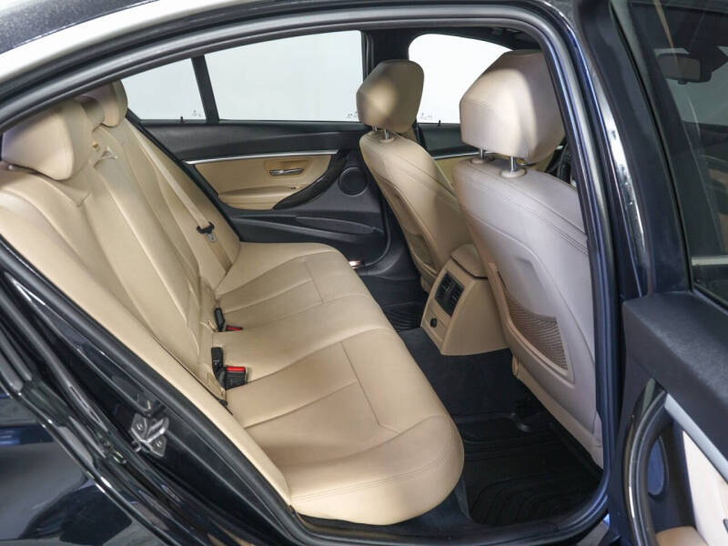 2017 BMW 3 Series 330e iPerformance