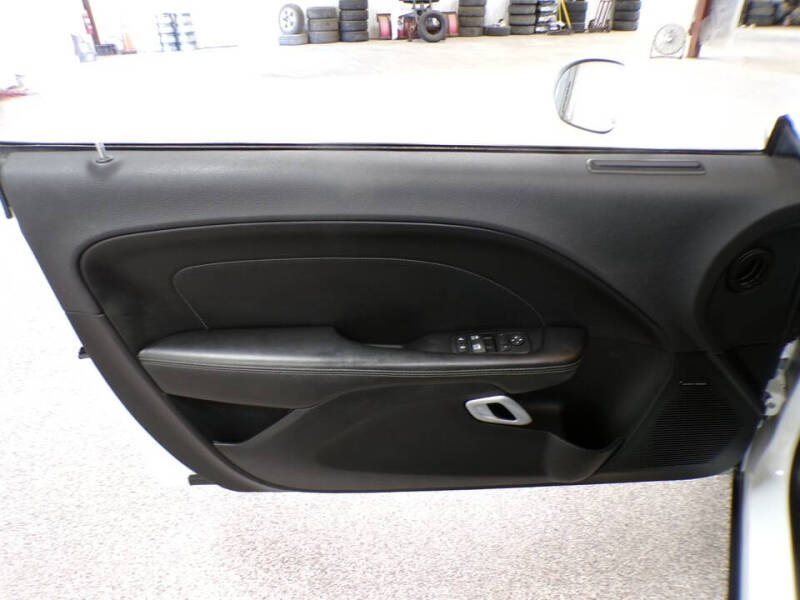 2015 Dodge Challenger SXT Plus