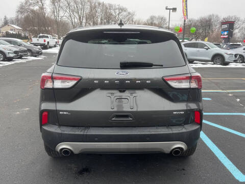 2020 Ford Escape SEL