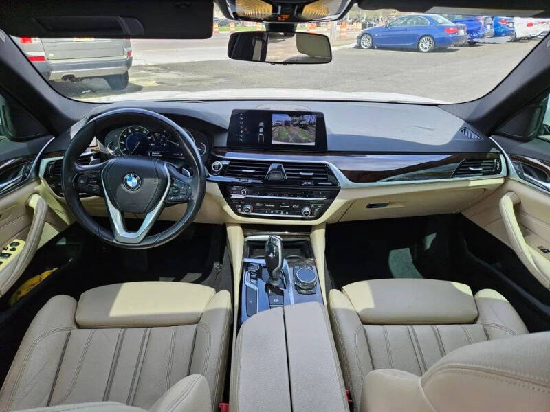 2017 BMW 5 Series 530i