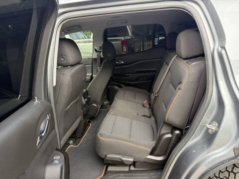 2021 GMC Acadia AT4