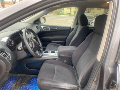 2016 Nissan Pathfinder S