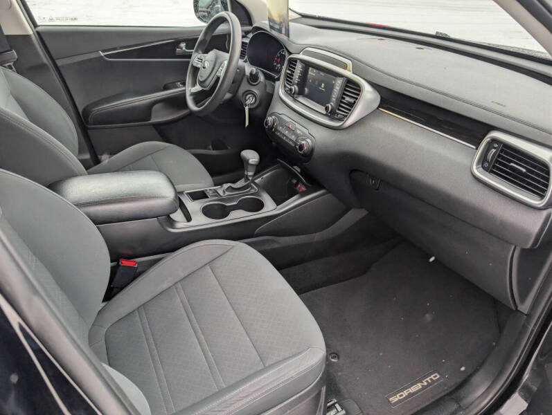 2020 Kia Sorento LX V6