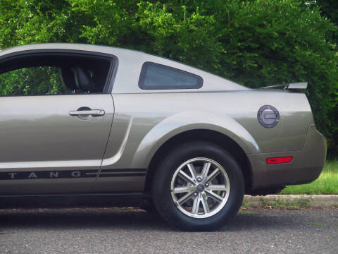 2005 Ford Mustang V6 Premium