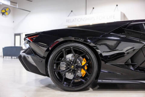 2025 Lamborghini Revuelto