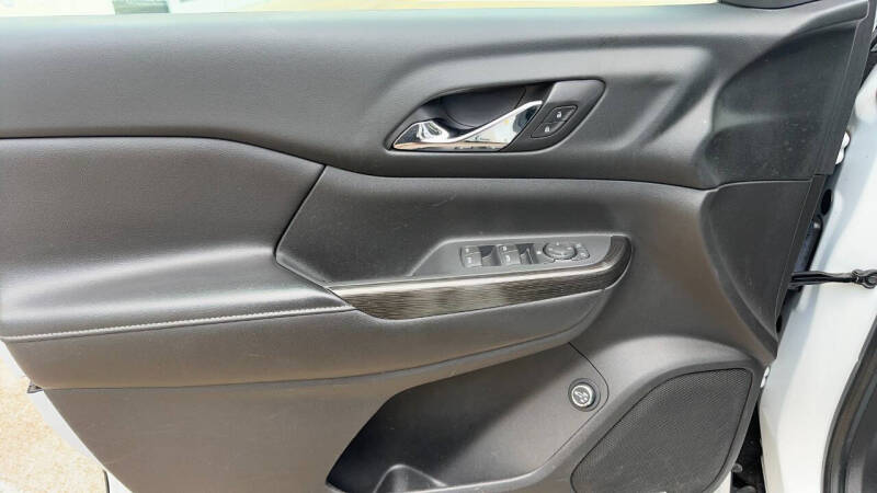 2017 GMC Acadia SLT-1