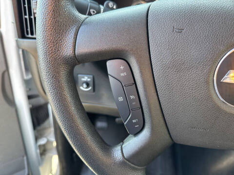 2024 Chevrolet Express 2500