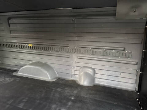 2005 Ford E-Series E-250