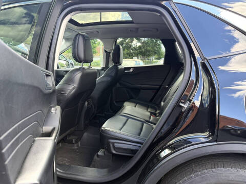2021 Ford Escape SEL
