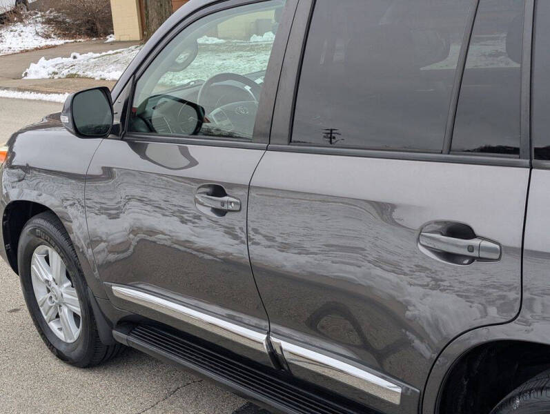 2013 Toyota Land Cruiser