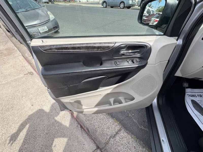 2013 Dodge Grand Caravan American Value Package