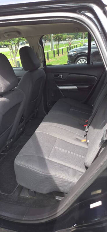 2011 Ford Edge SE