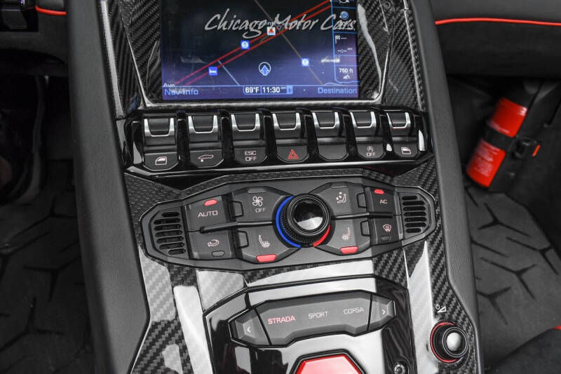 2016 Lamborghini Aventador LP 750-4 SV