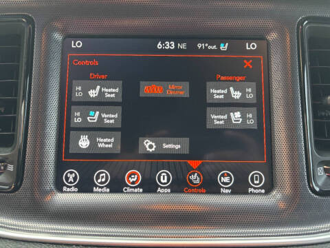 2017 Dodge Challenger SXT