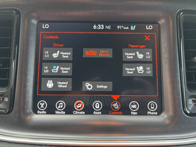 2017 Dodge Challenger SXT