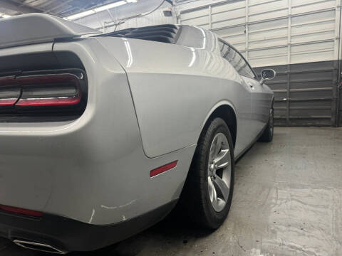 2020 Dodge Challenger SXT